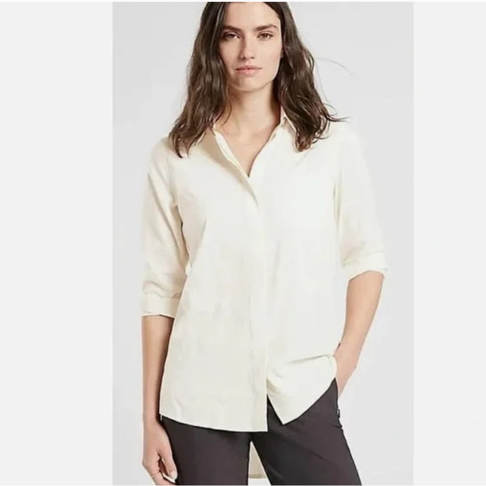 Athleta Urbanite long sleeve top